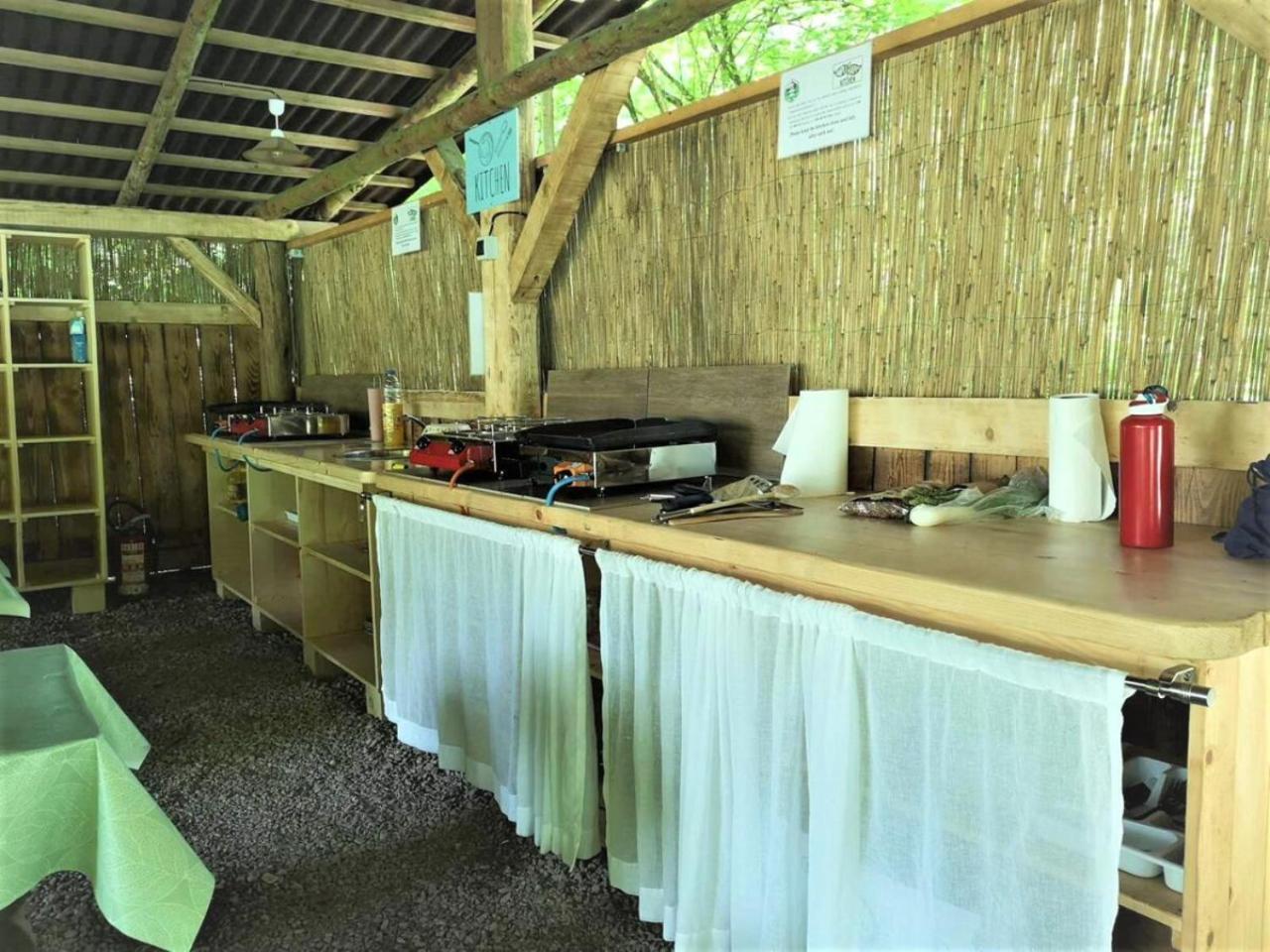 Eco River Camp - Pitches ราโดว์ลิตซา ภายนอก รูปภาพ
