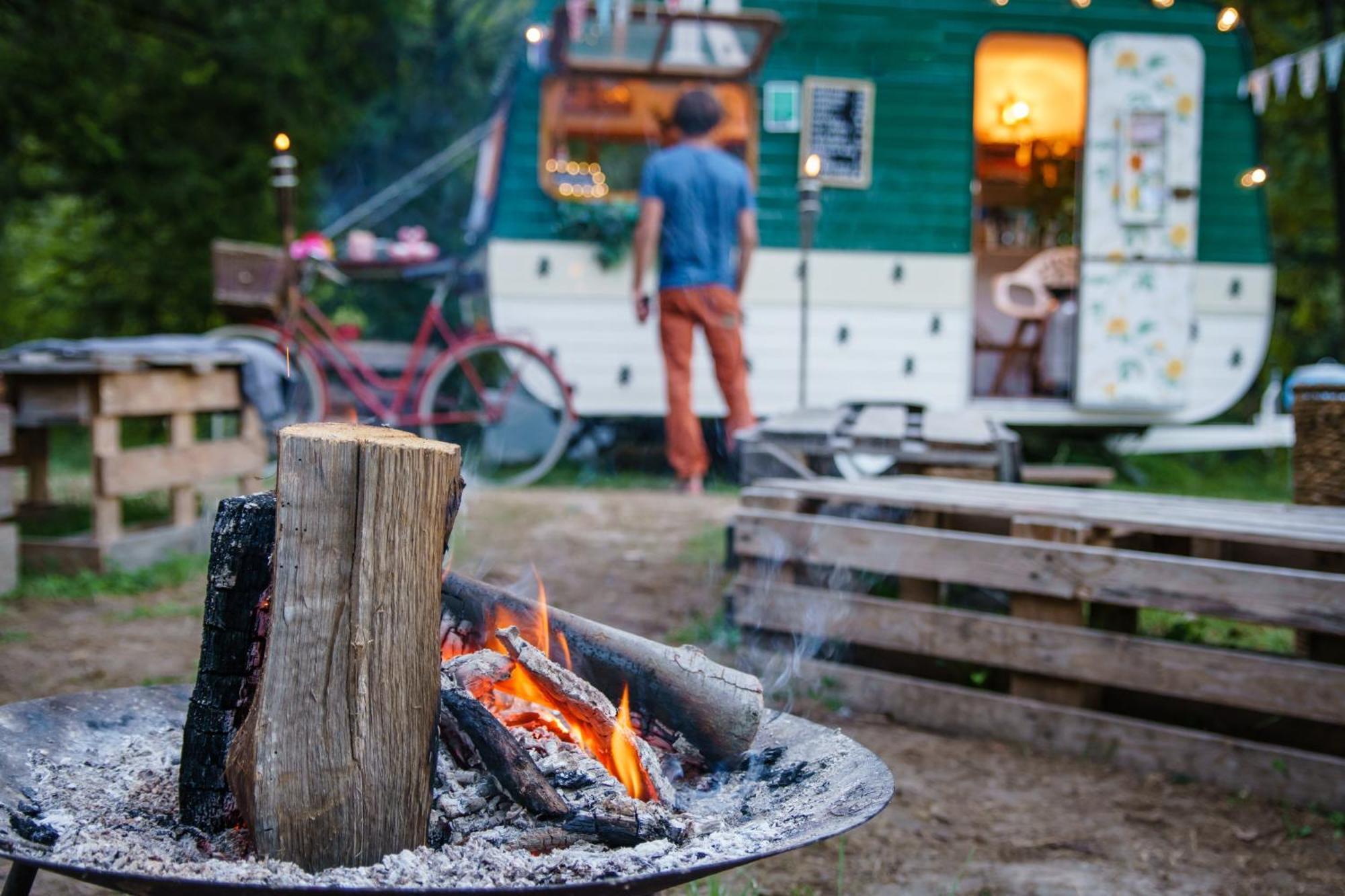 Eco River Camp - Pitches ราโดว์ลิตซา ภายนอก รูปภาพ