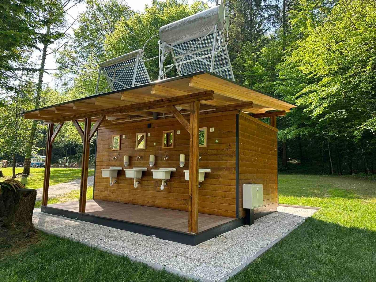 Eco River Camp - Pitches ราโดว์ลิตซา ภายนอก รูปภาพ